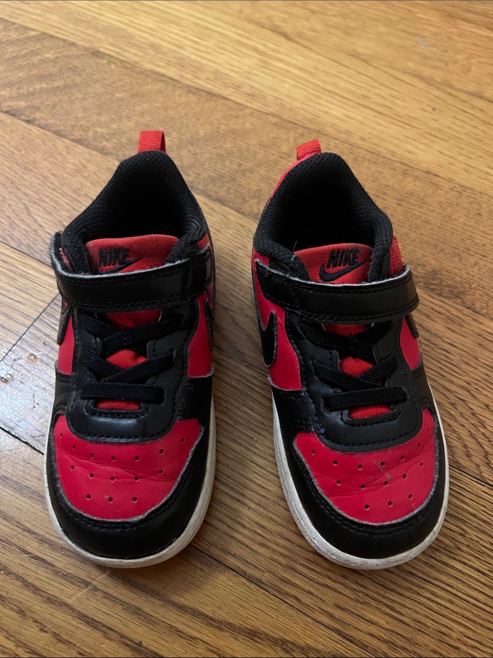 Nike Kids Black and Red Velcro Sneakers